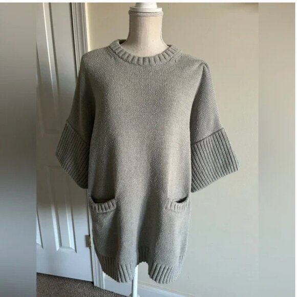 Anthropologie Pilcro Grey Oversized Short-Sleeve Sweater Tunic size S - Picture 2 of 8